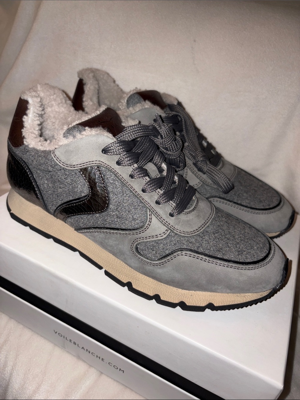 NWT VOILE BLANCHE JULIA Fur Leather and Fabric Sneakers in Grey - Picture 10 of 16